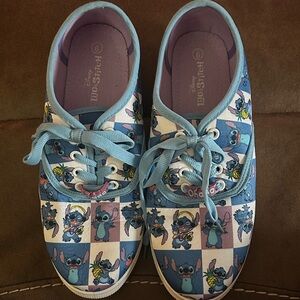 Disney Lilo and Stitch Women’s Size 9 Shoes